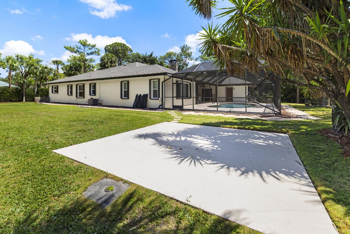 THOUSAND PINES - Residential