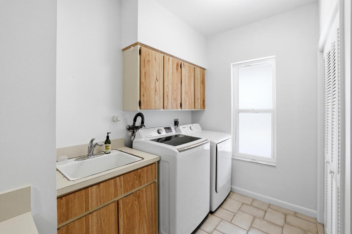 THOUSAND PINES - Residential