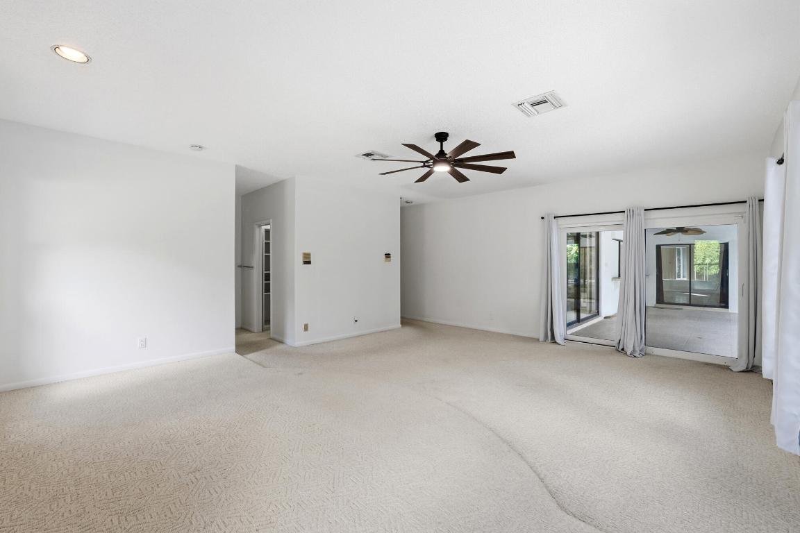 THOUSAND PINES - Residential