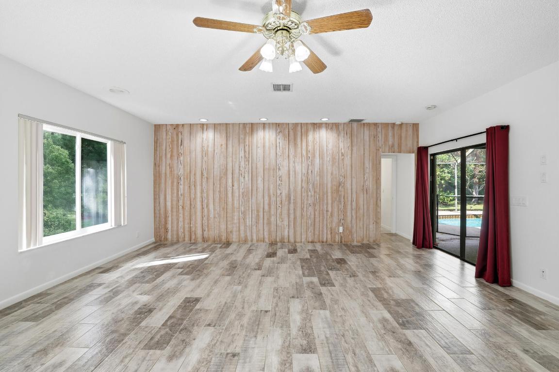 THOUSAND PINES - Residential