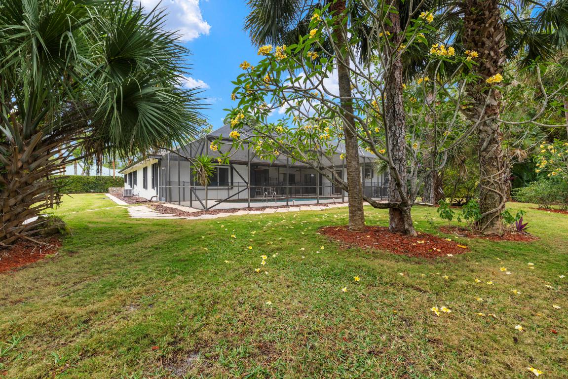 THOUSAND PINES - Residential