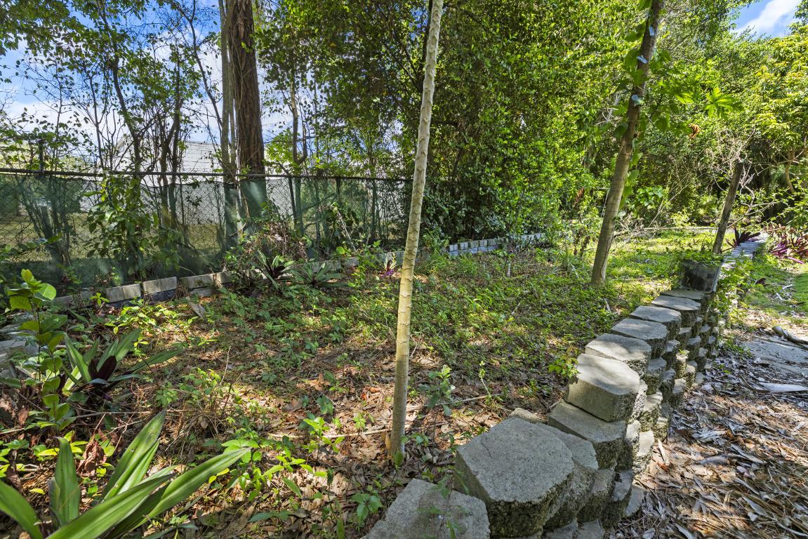 THOUSAND PINES - Residential