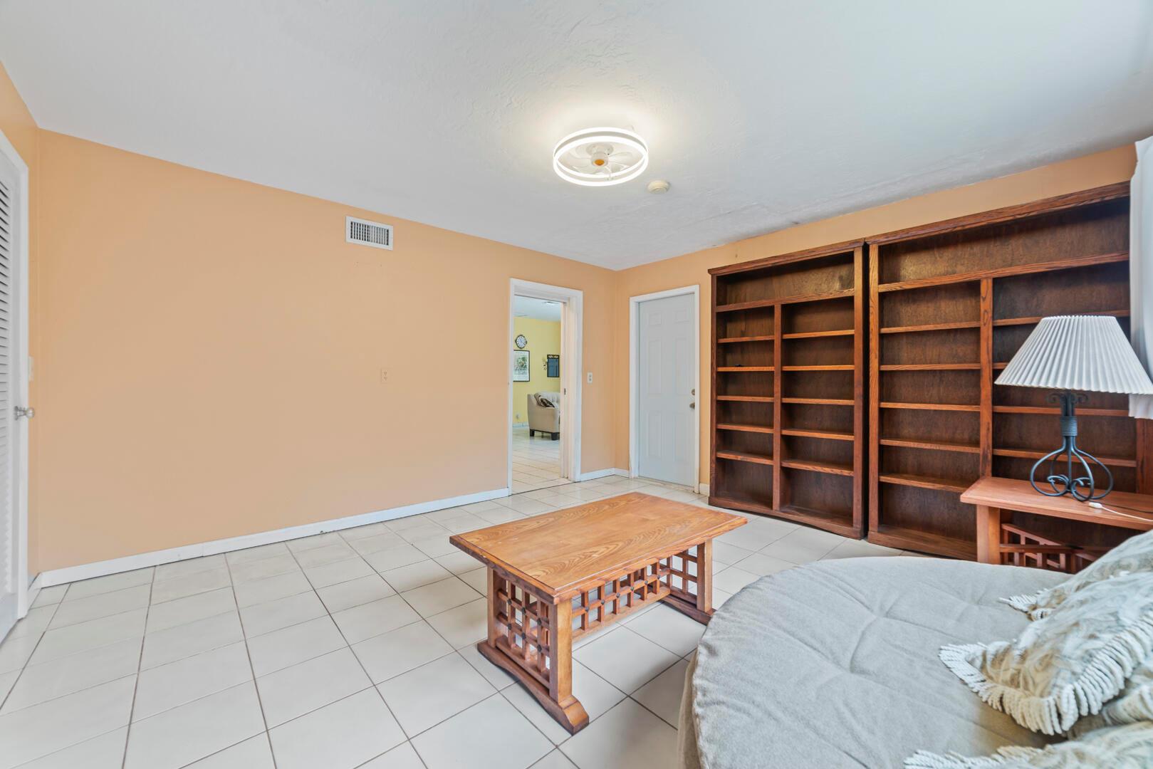 GULFSTREAM ESTATES 37-6 B - Residential