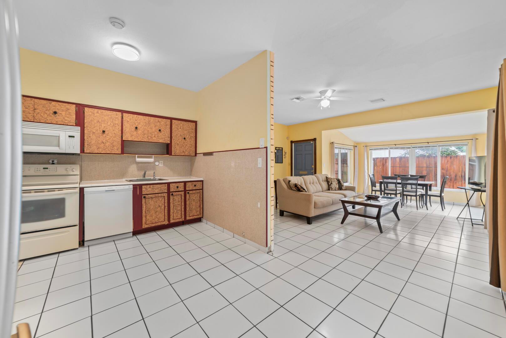 GULFSTREAM ESTATES 37-6 B - Residential