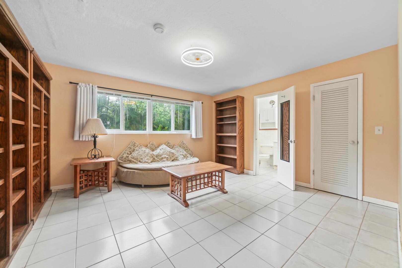 GULFSTREAM ESTATES 37-6 B - Residential