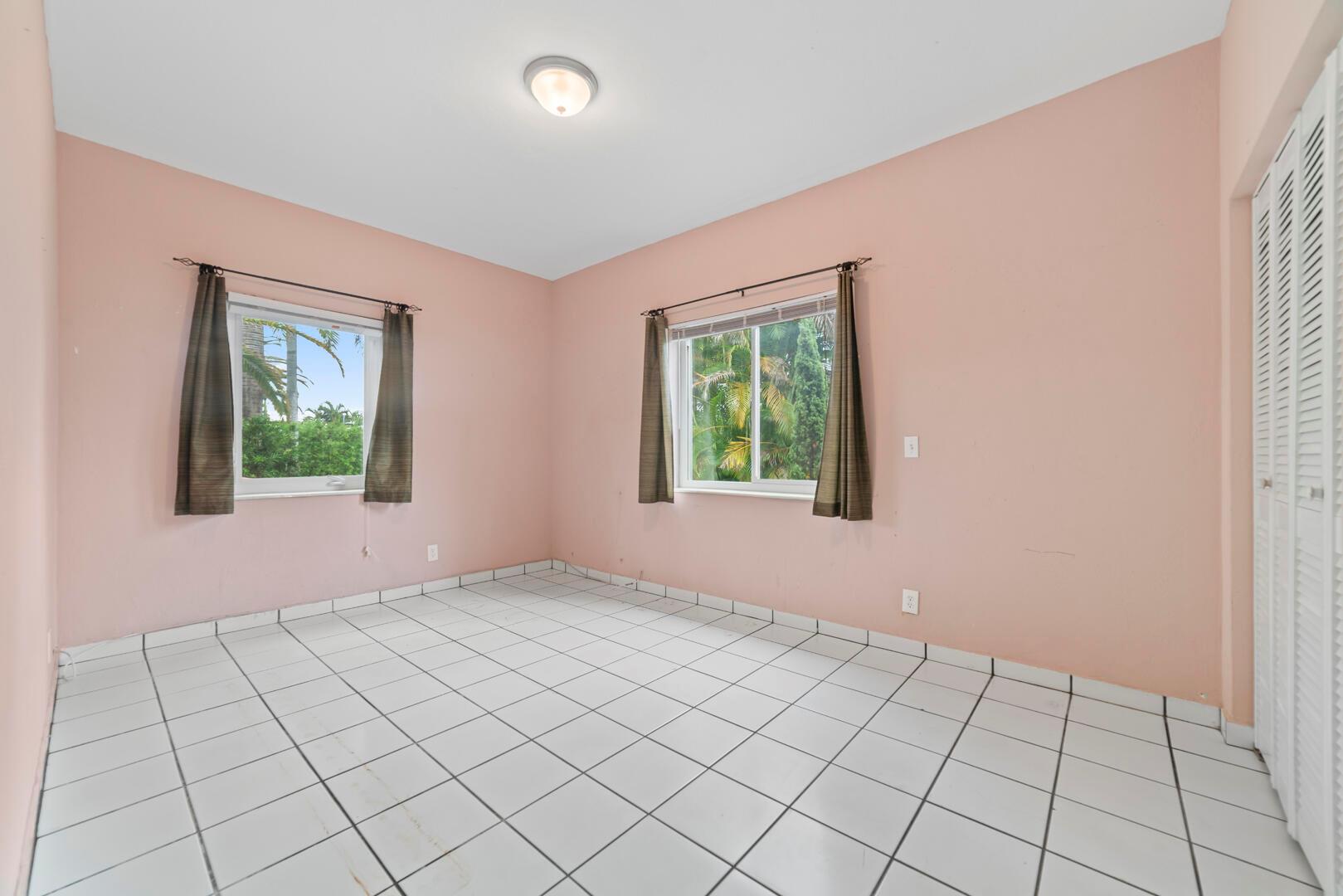 GULFSTREAM ESTATES 37-6 B - Residential