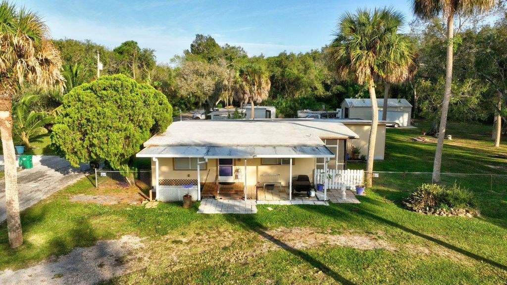 Photo of 4808 Regina Drive, Fort Pierce, FL 34982 (MLS # R10940209)