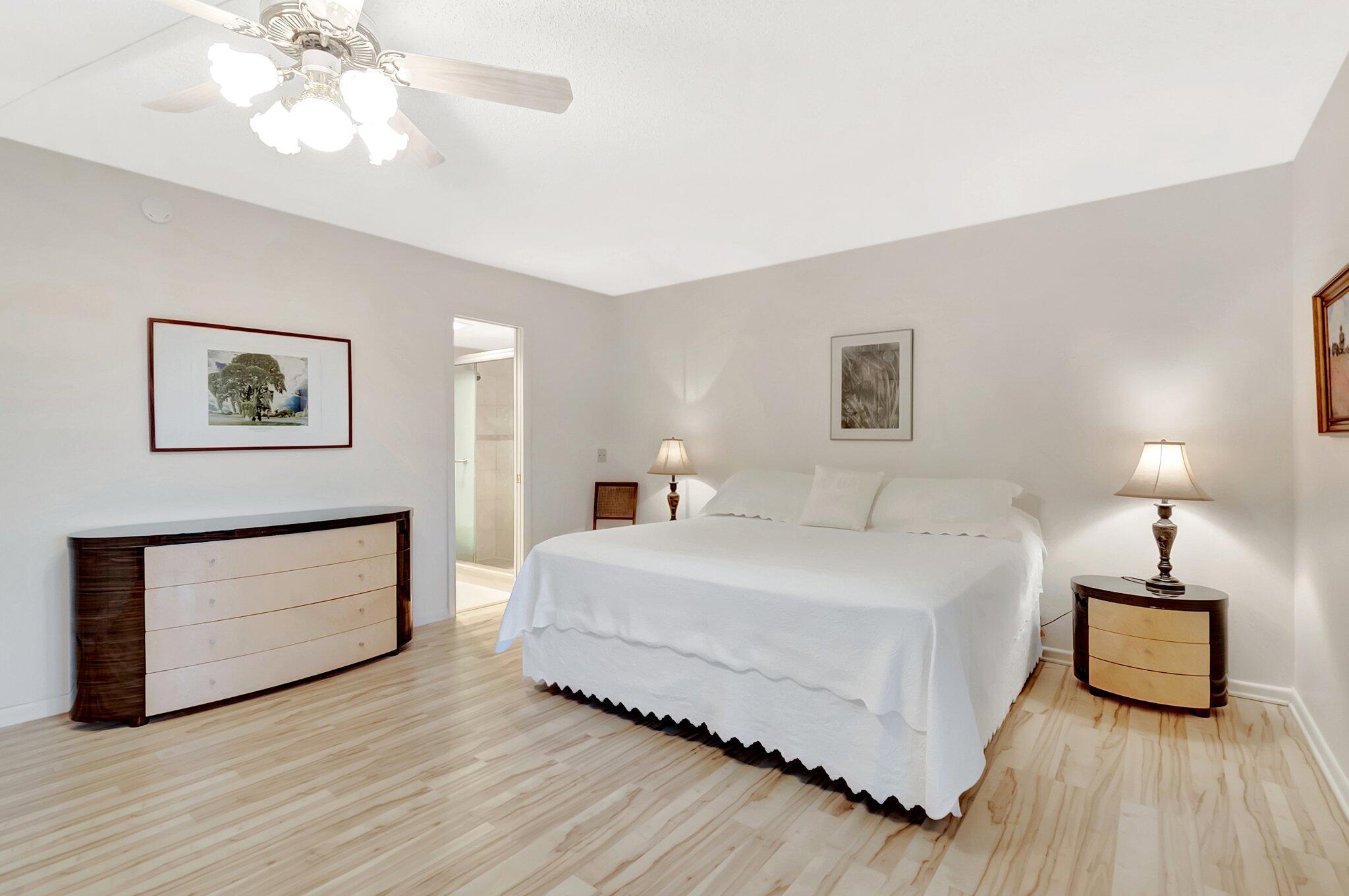 CAMBRIDGE C CONDO - Residential