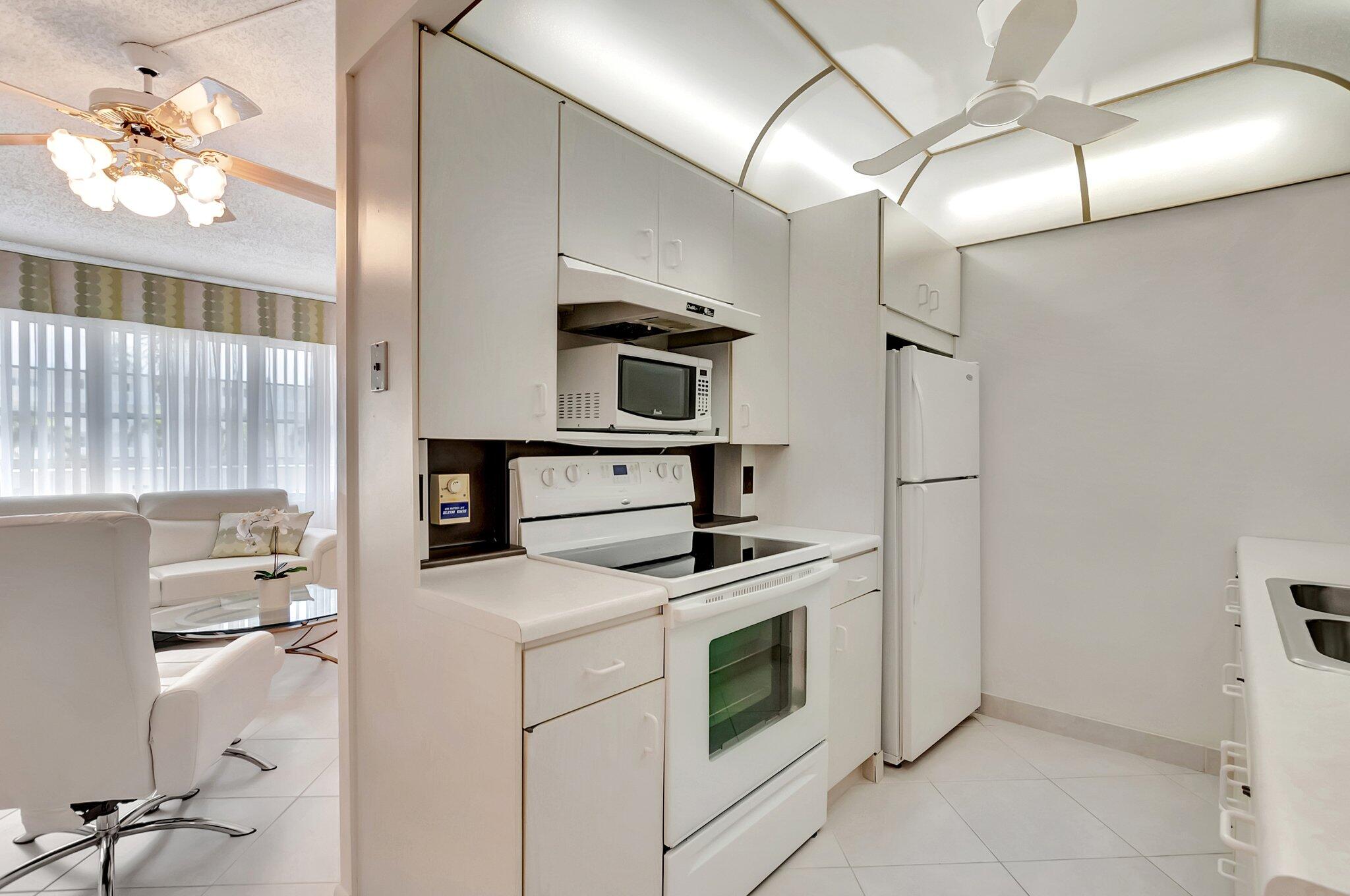 CAMBRIDGE C CONDO - Residential