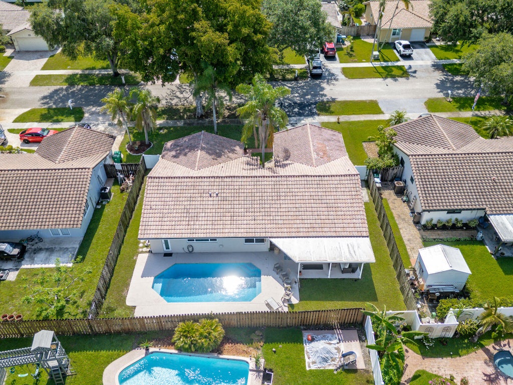 Photo of 5569 SW 112TH Terrace, Cooper City, FL 33330 (MLS # B26056188)