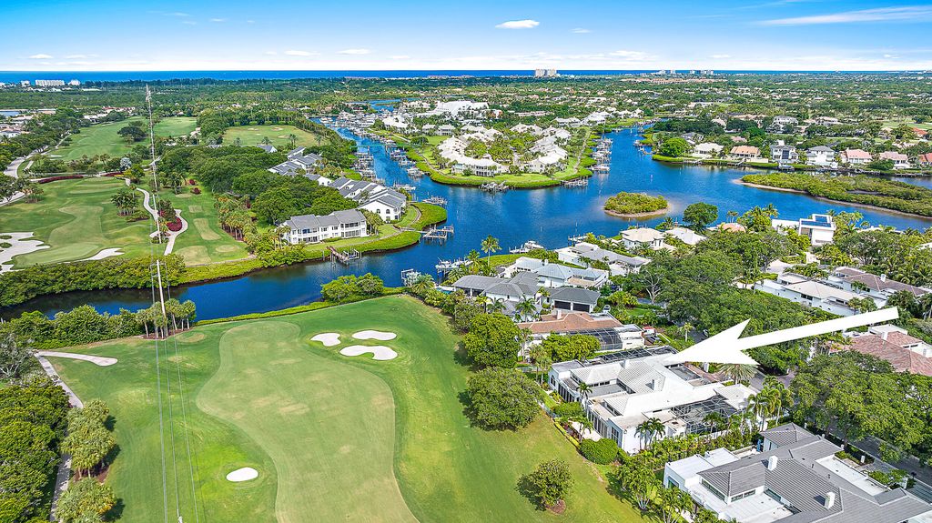Photo of 114 Waters Edge Drive, Jupiter, FL 33477 (MLS # B26043176)