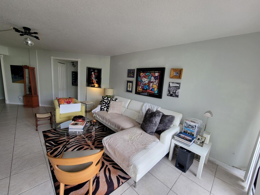 Photo of 1850 N Congress Avenue #201, West Palm Beach, FL 33401 (MLS # B26024885)