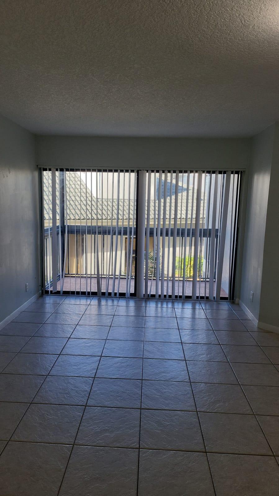 PRESIDENTIAL GOLFVIEW CONDO - Residential