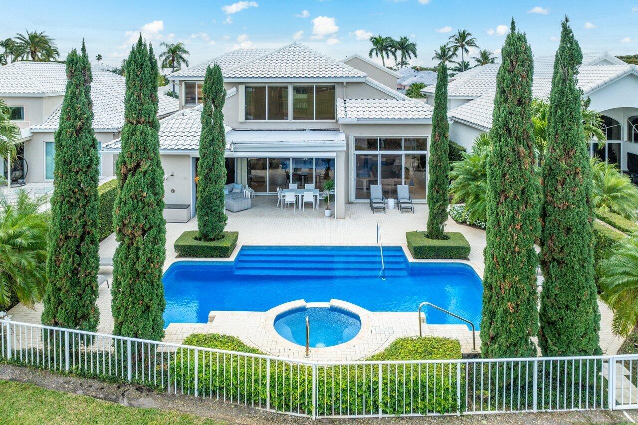 LAKES OF SUTTON PLACE / P - Residential