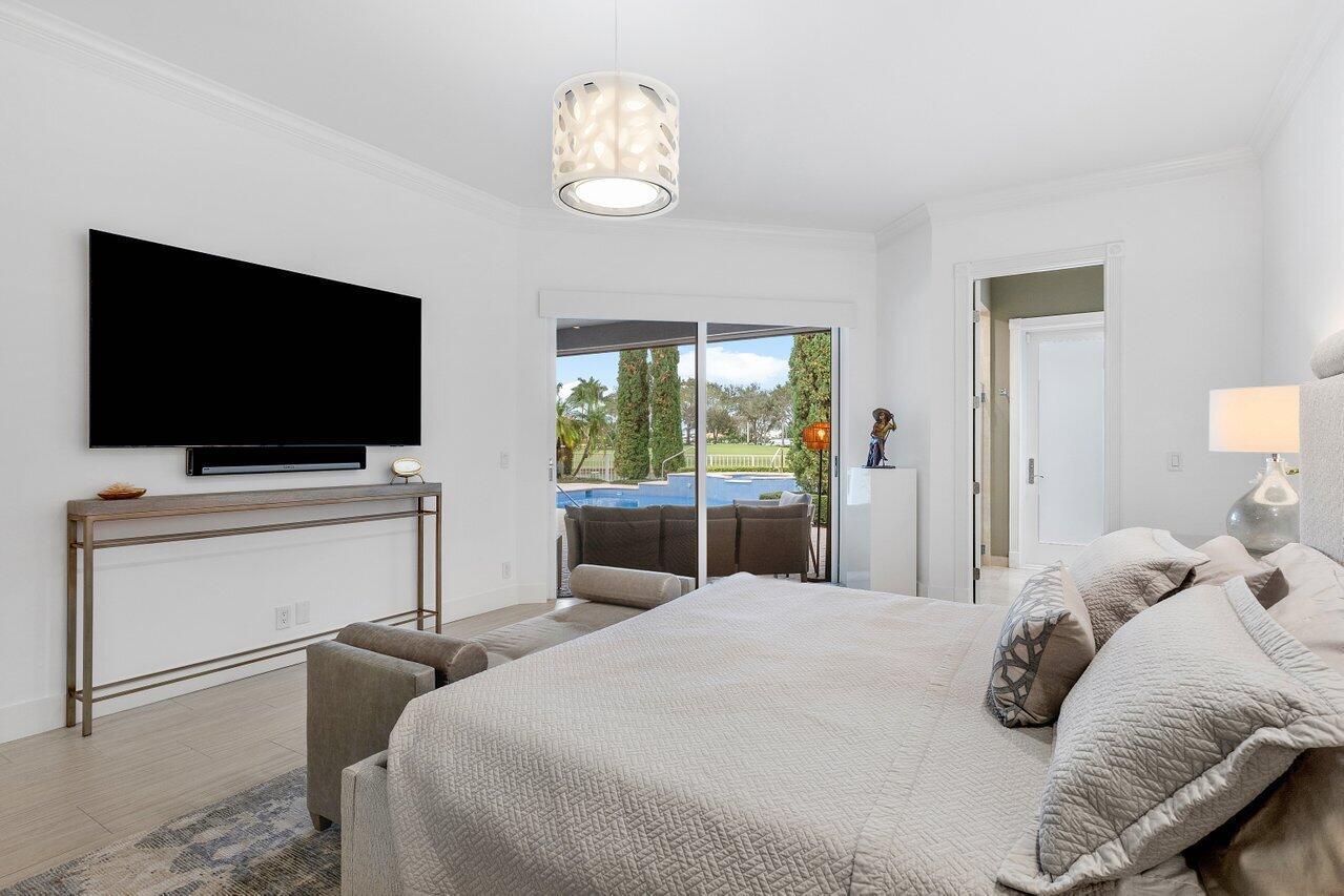 LAKES OF SUTTON PLACE / P - Residential