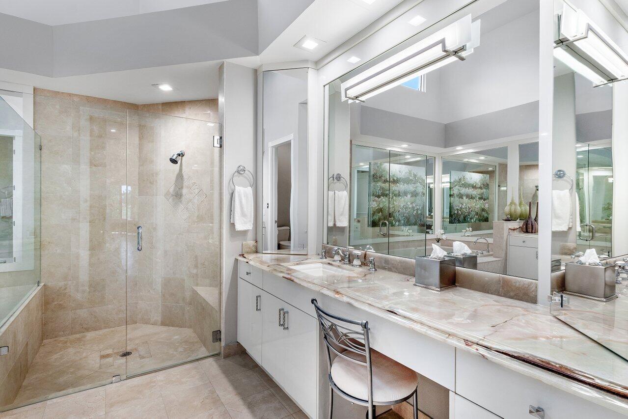 LAKES OF SUTTON PLACE / P - Residential