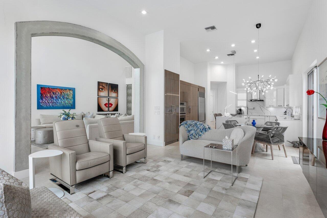 LAKES OF SUTTON PLACE / P - Residential