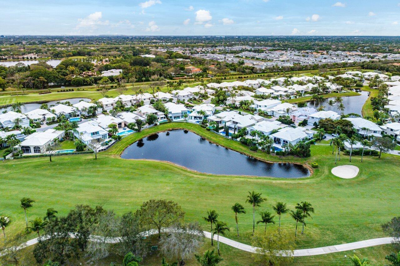 LAKES OF SUTTON PLACE / P - Residential