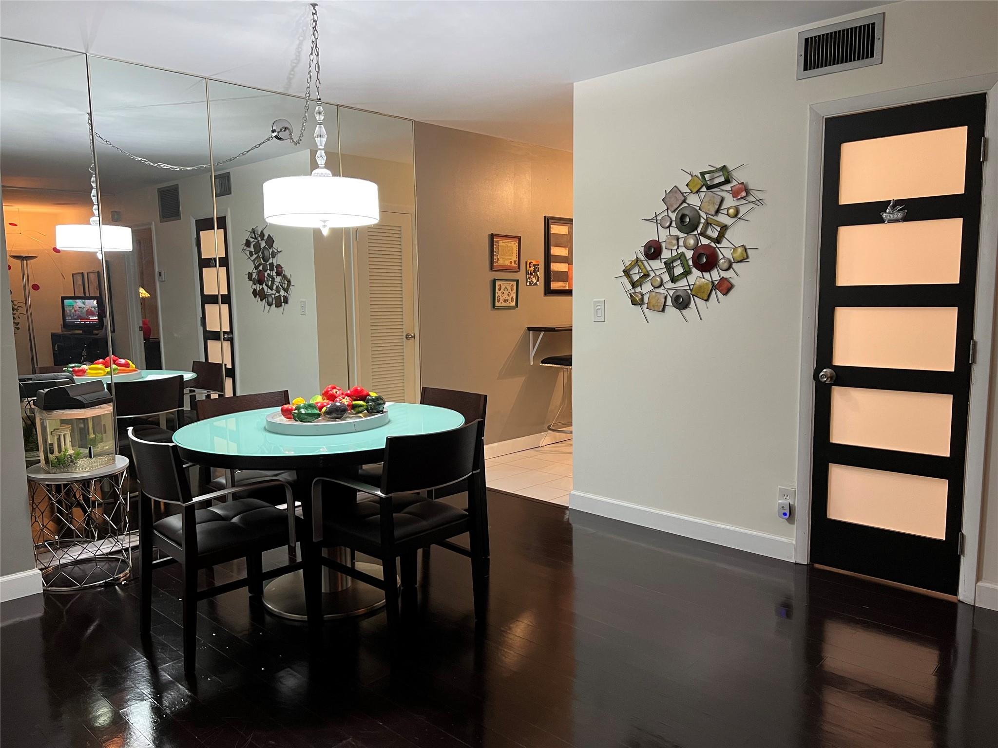 1950 N Andrews Ave 103D