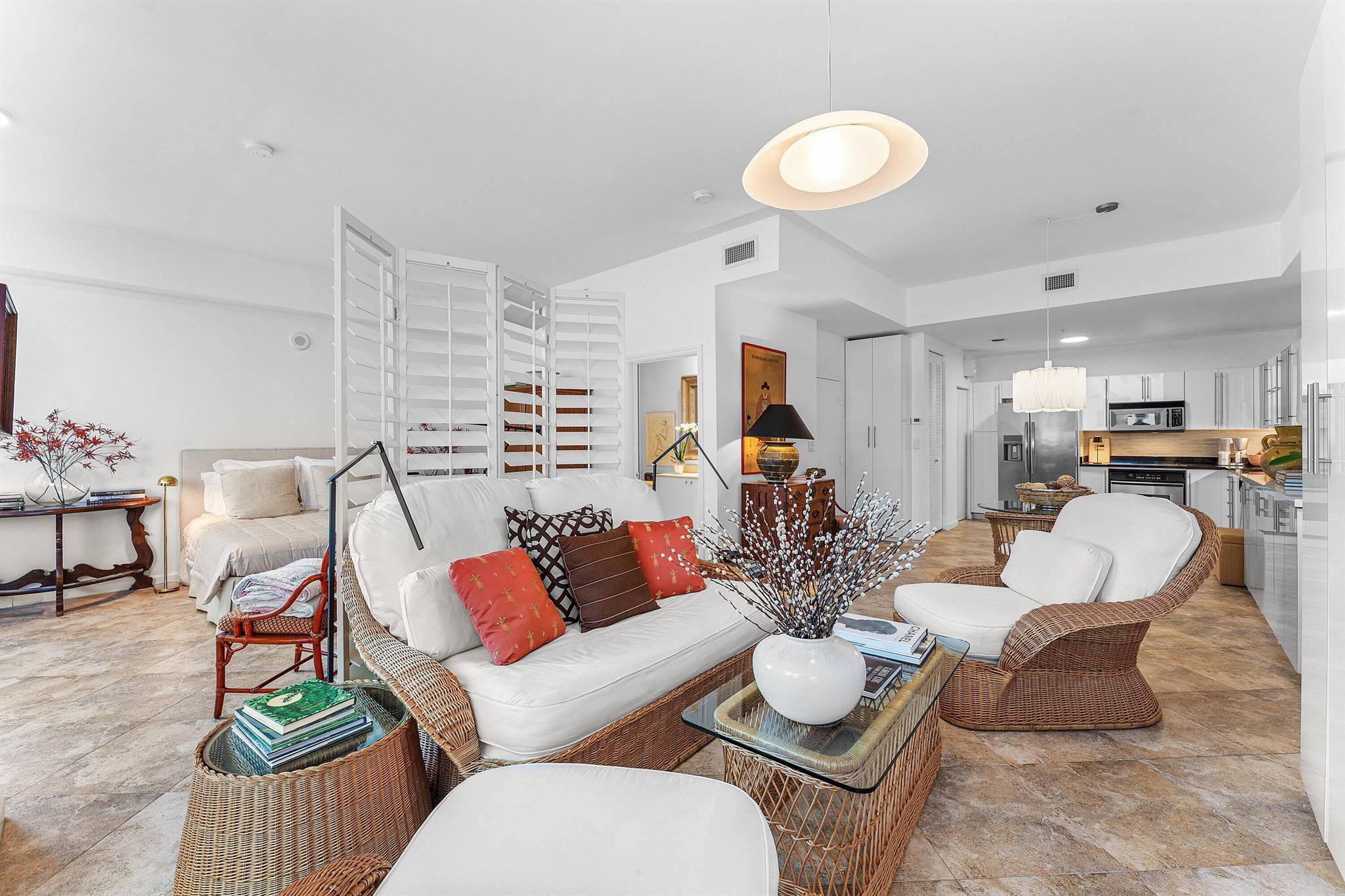 VILLA LOFTS CONDO - Residential