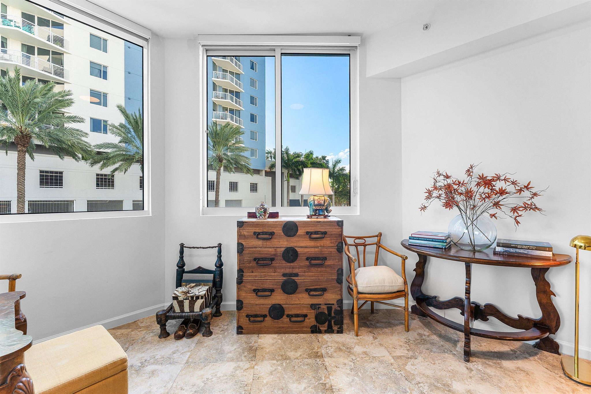 VILLA LOFTS CONDO - Residential