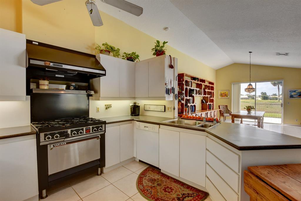 Polo West Estates (formerly Greenvew Cove) - Residential