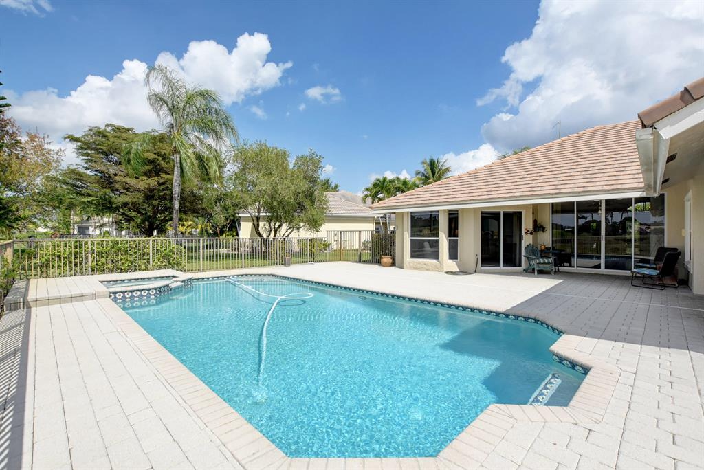 Polo West Estates (formerly Greenvew Cove) - Residential