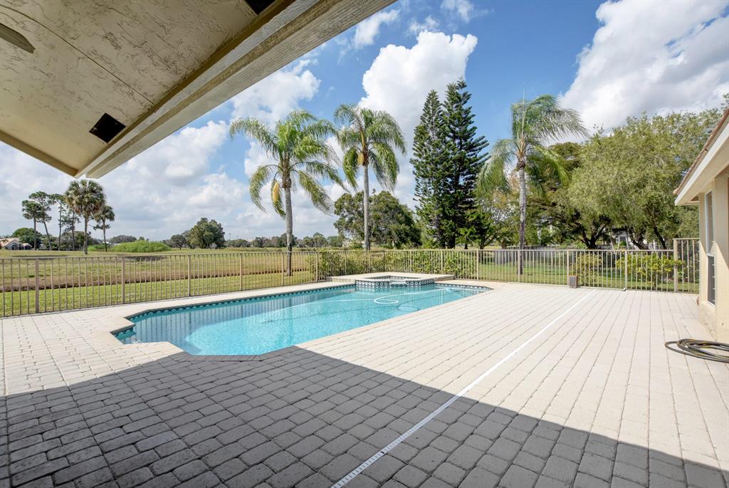 Polo West Estates (formerly Greenvew Cove) - Residential