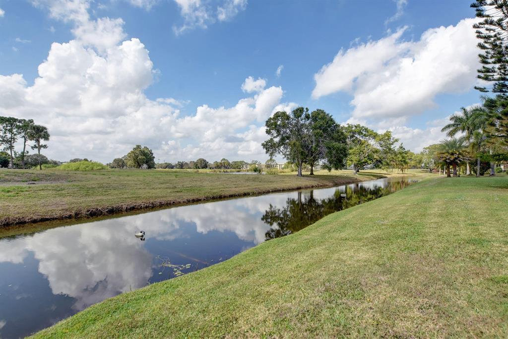 Polo West Estates (formerly Greenvew Cove) - Residential