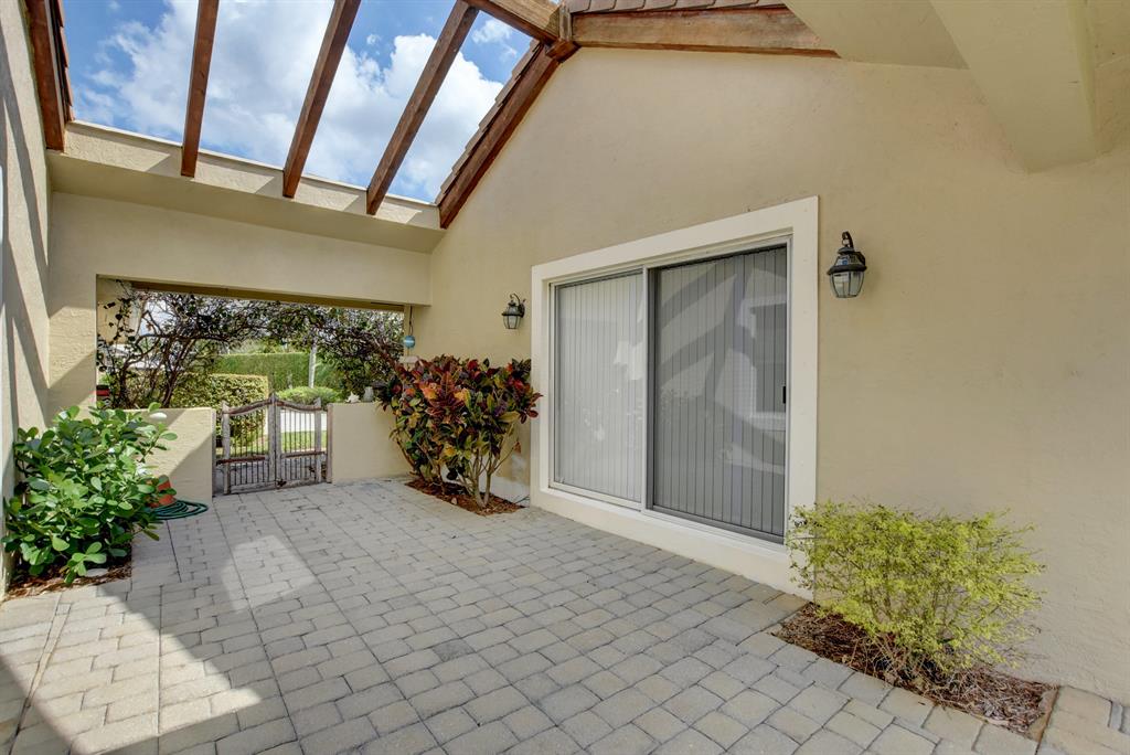 Polo West Estates (formerly Greenvew Cove) - Residential