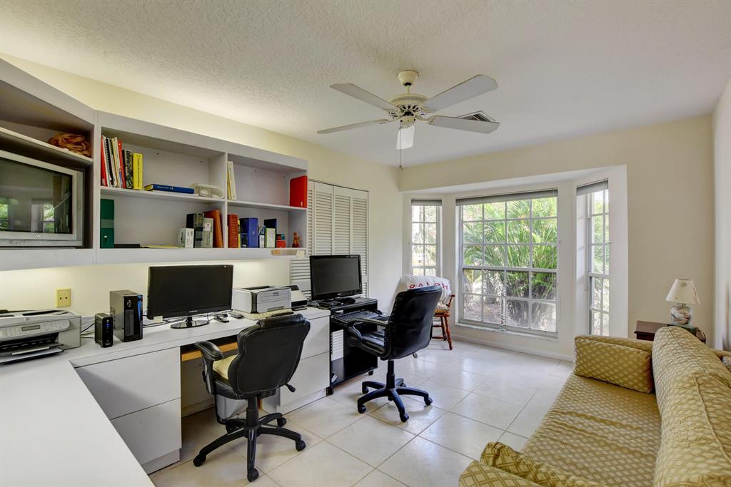 Polo West Estates (formerly Greenvew Cove) - Residential