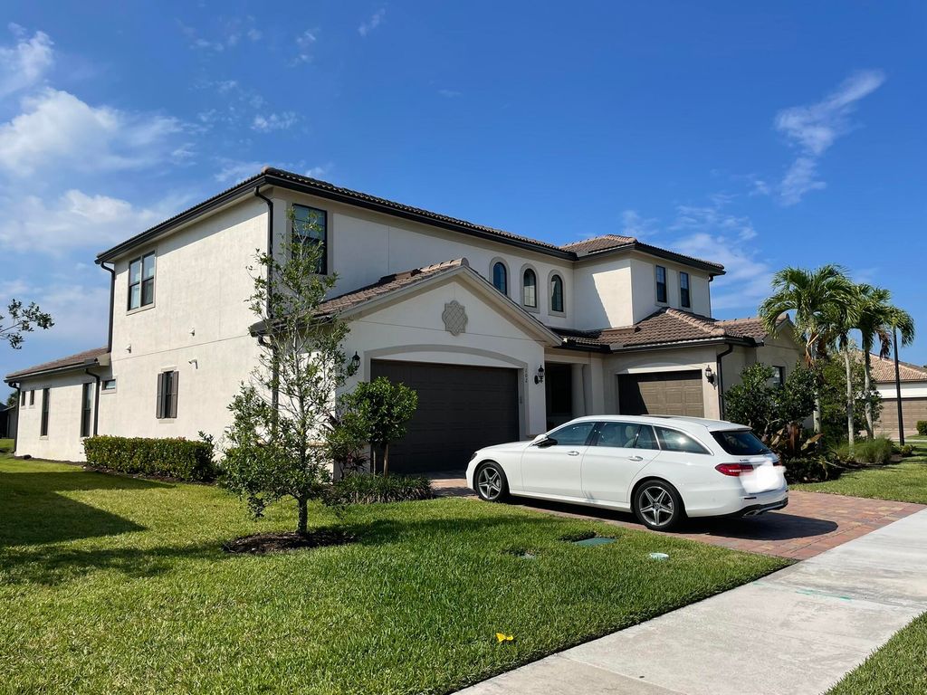 Photo of 102 Indigo River Point, Jupiter, FL 33478 (MLS # R10800794)