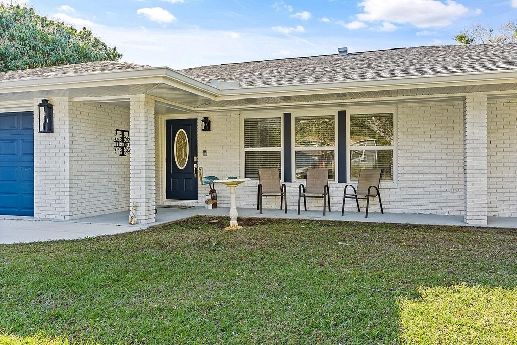 Photo of 2801 Grove Drive, Fort Pierce, FL 34981 (MLS # R11156604)
