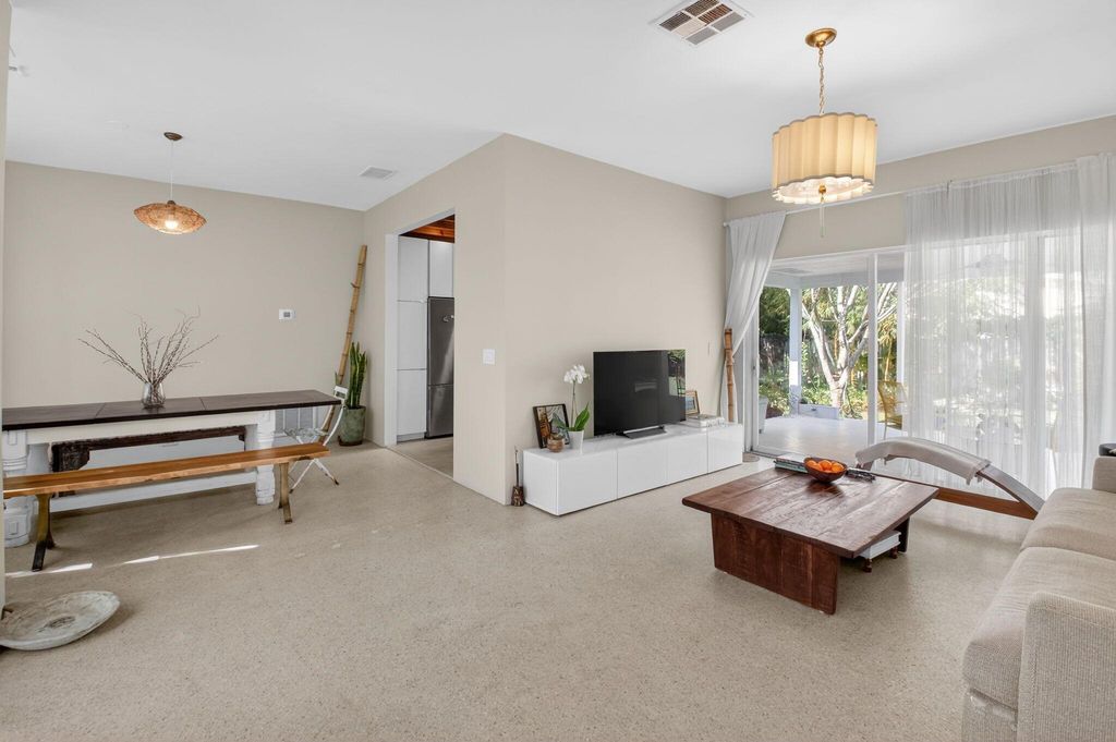 Photo of 215 N Seacrest Circle, Delray Beach, FL 33444 (MLS # R11145559)