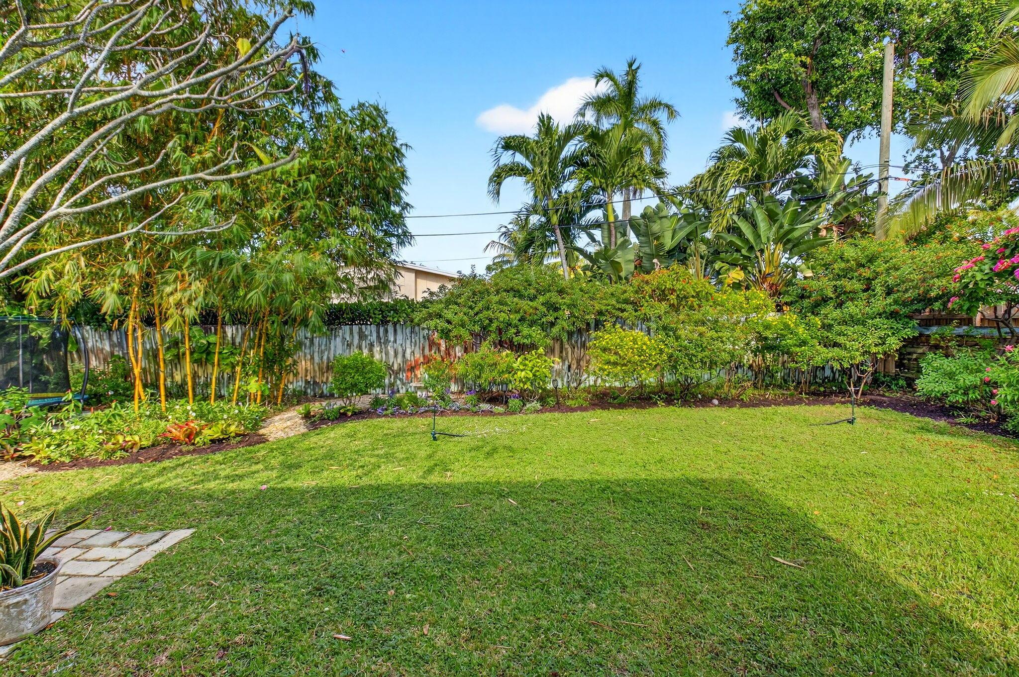 NORTHRIDGE - Residential