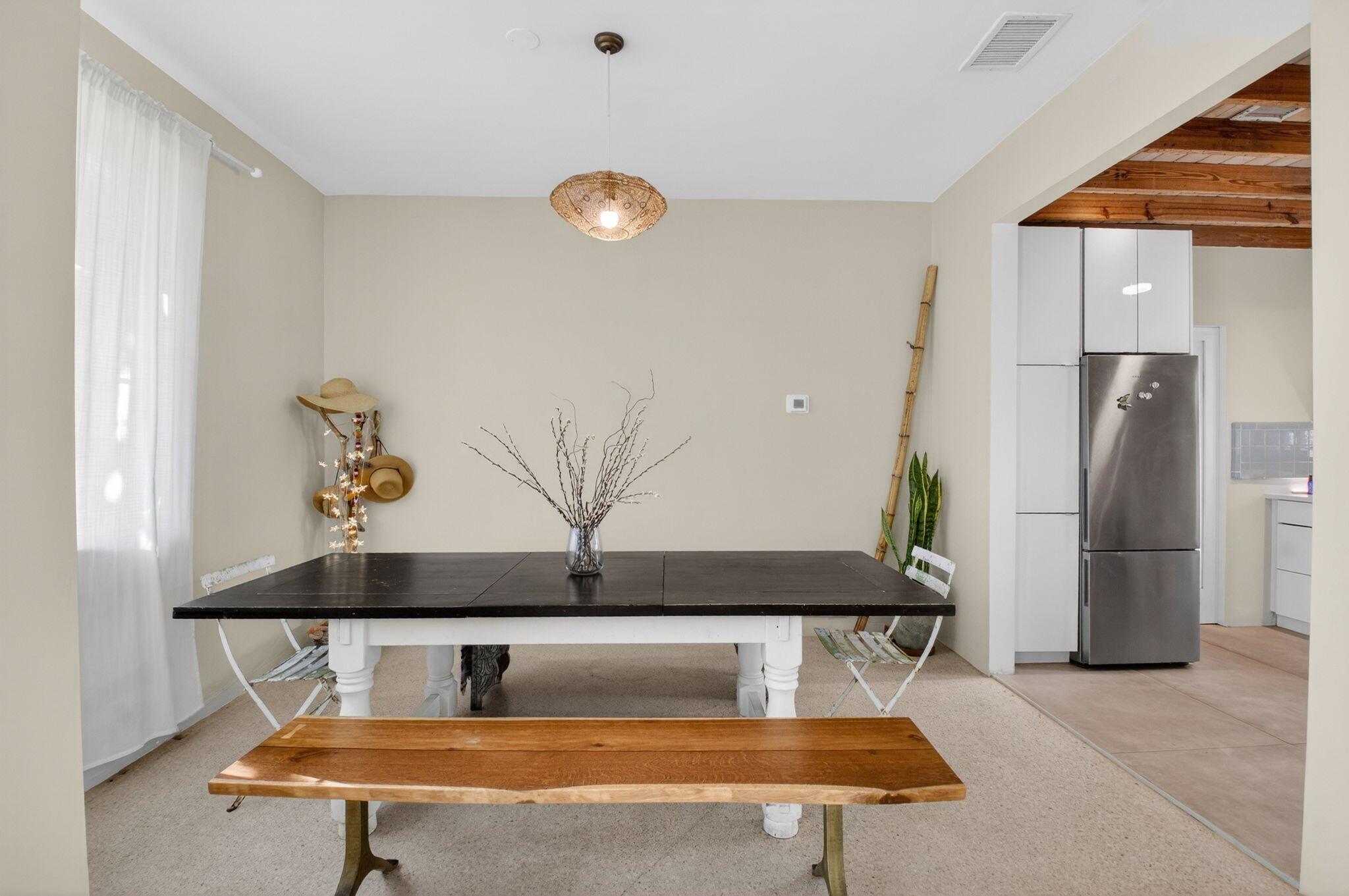 NORTHRIDGE - Residential