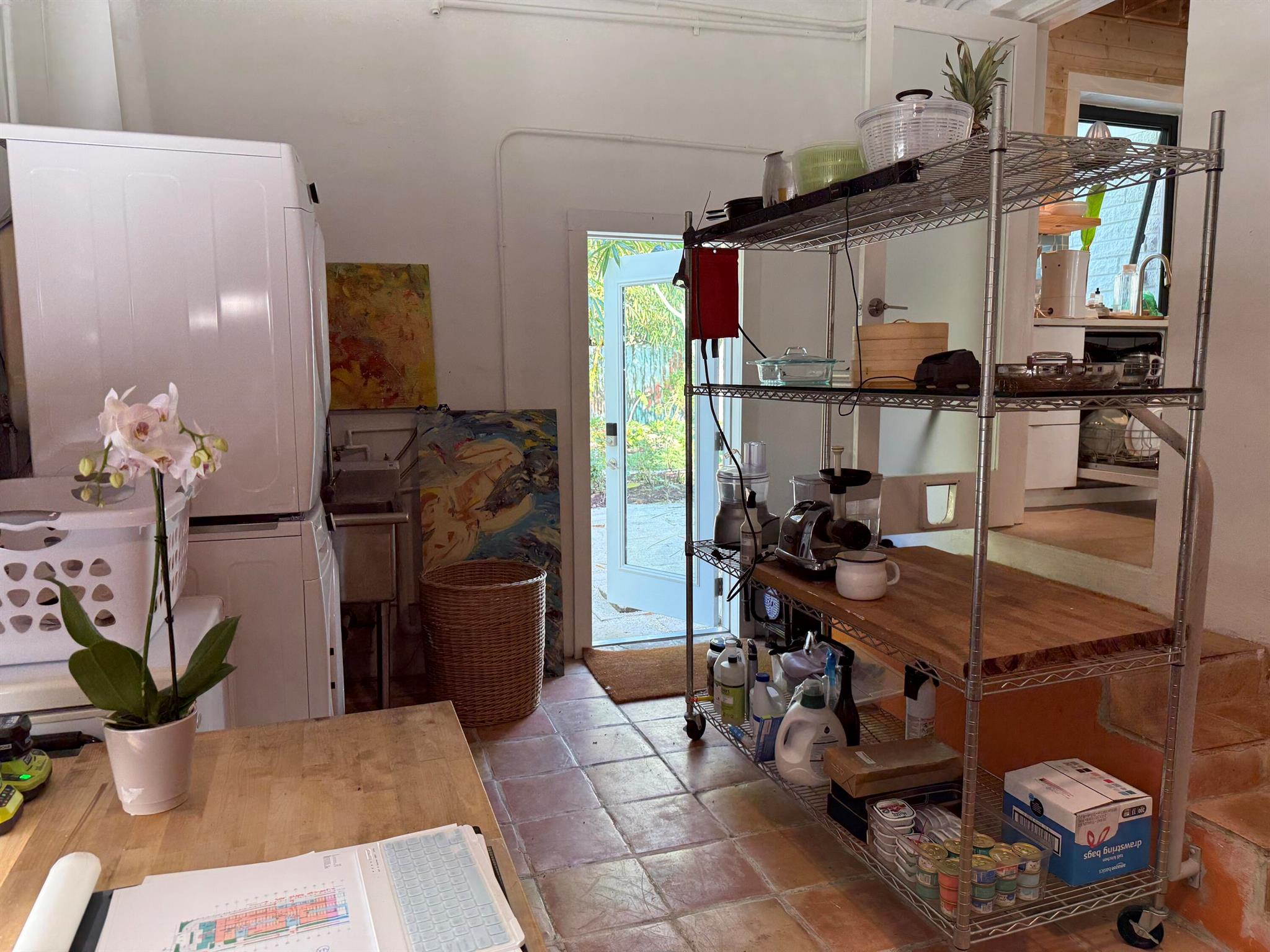 NORTHRIDGE - Residential