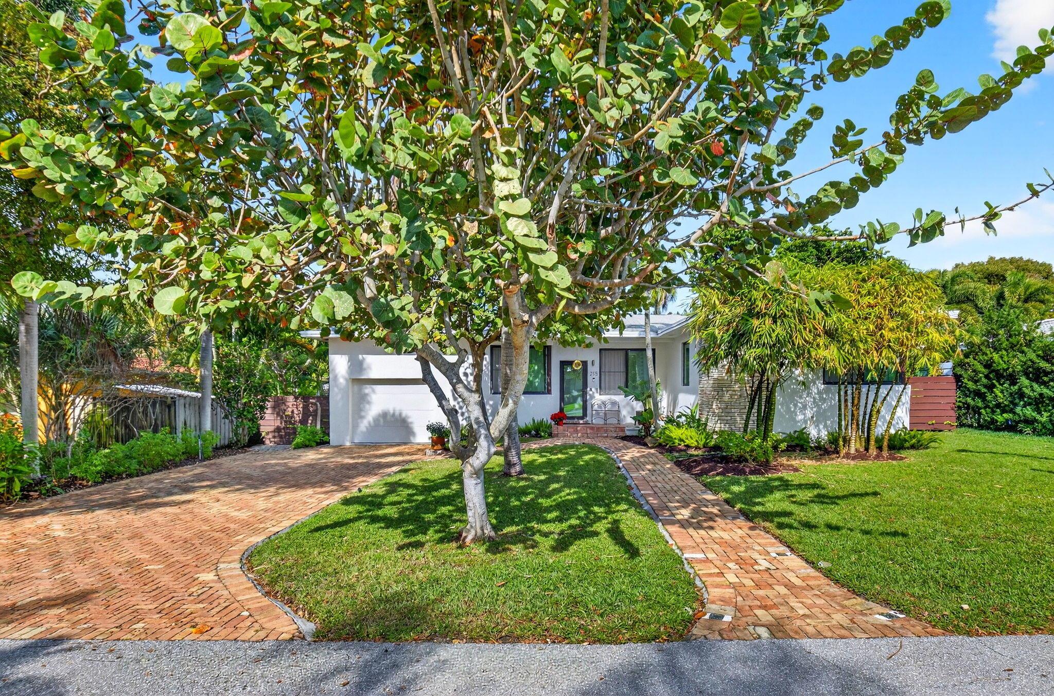 NORTHRIDGE - Residential