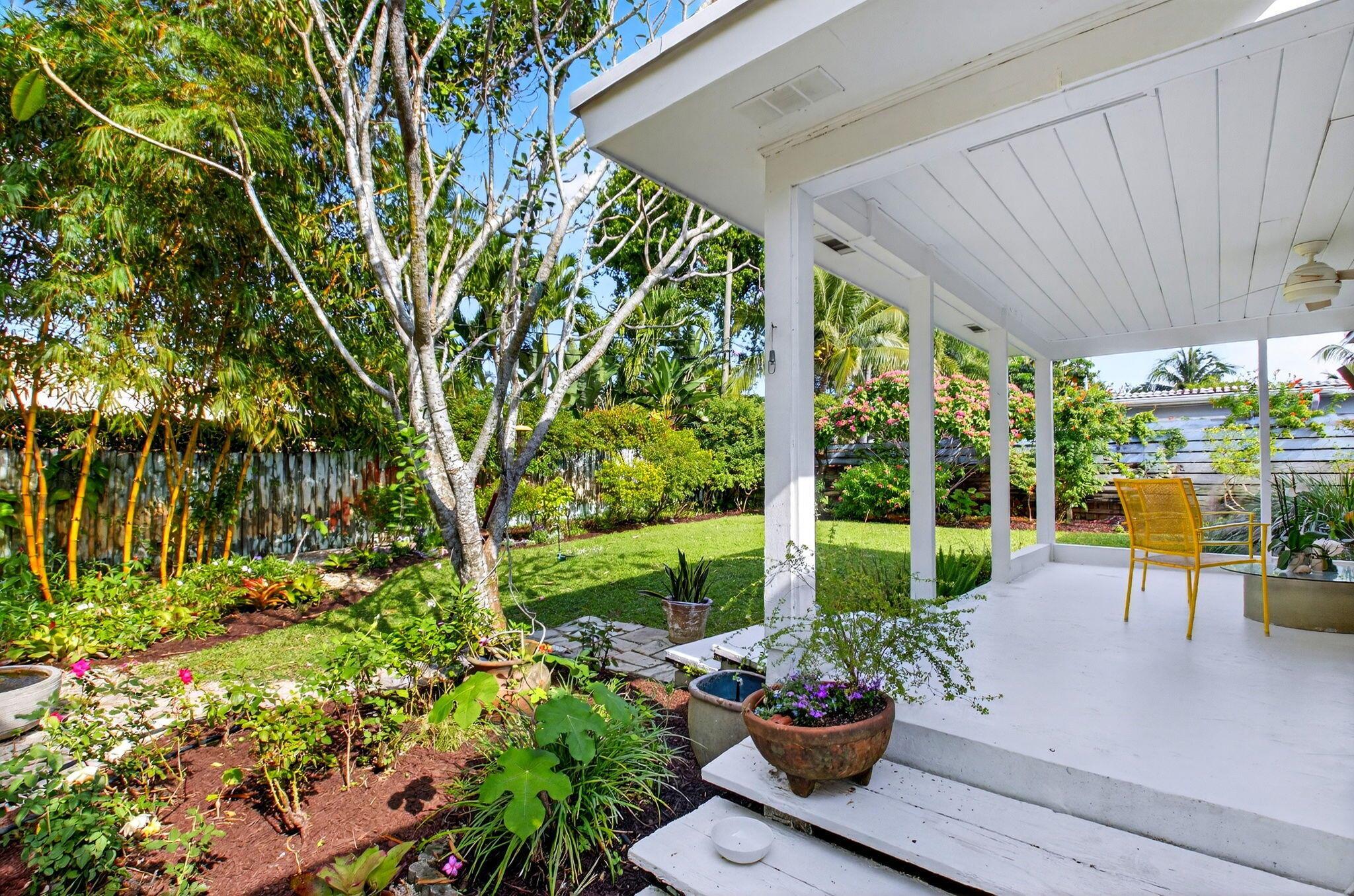 NORTHRIDGE - Residential