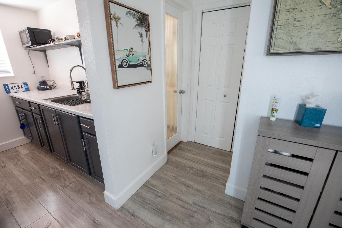 THE FLAMINGO CONDO - Residential