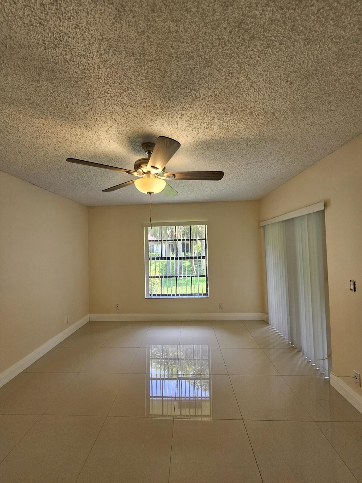 WINDWOOD UNIT I - Residential