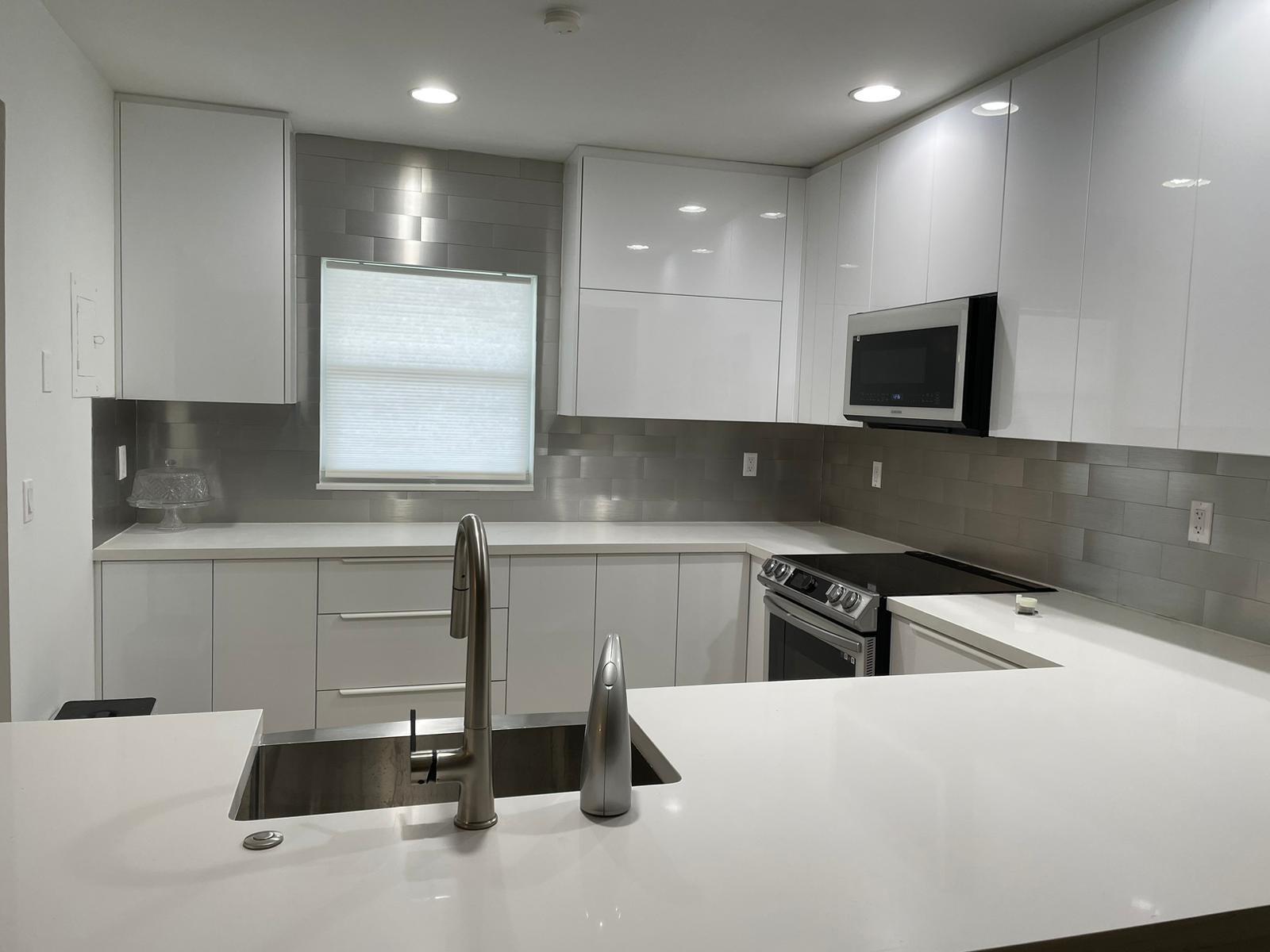 View photos, virtual tours, details... 250 NE 20th St 210