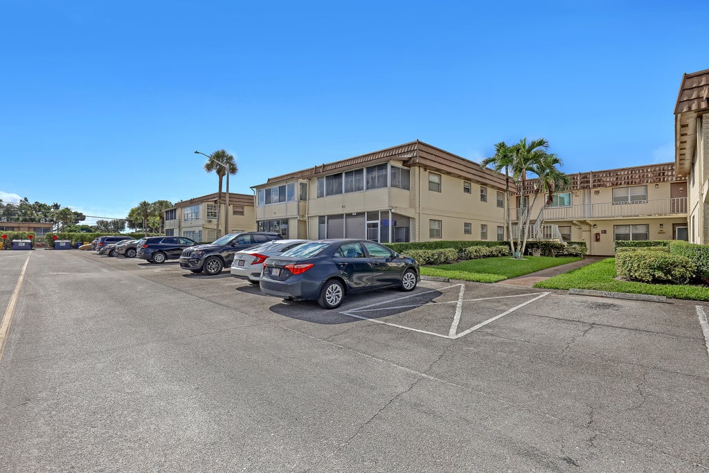 Photo of 81 SAXONY B #81, Delray Beach, FL 33446 (MLS # B26065355)