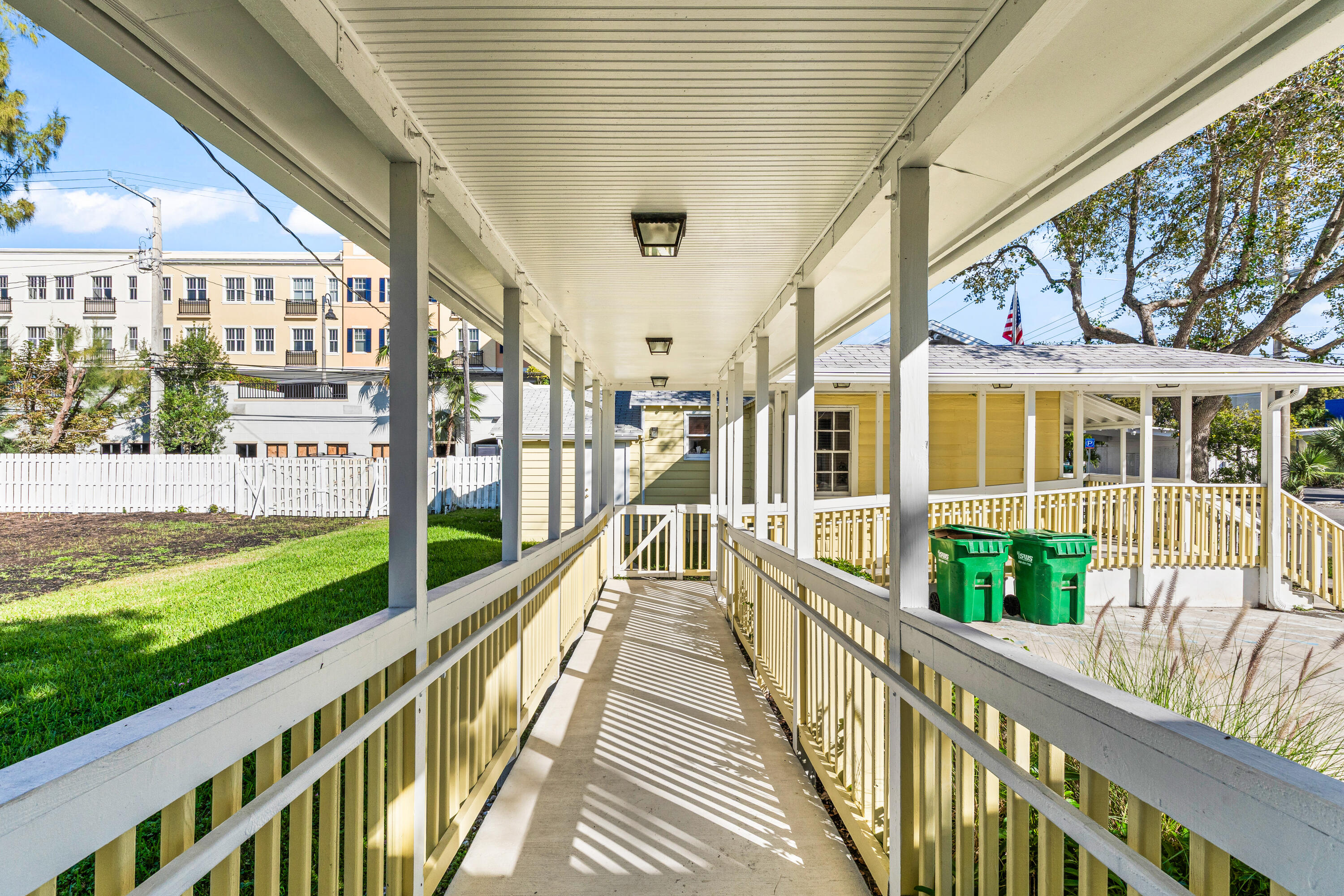 BANKER'S ROW AT OSSHAD - Residential