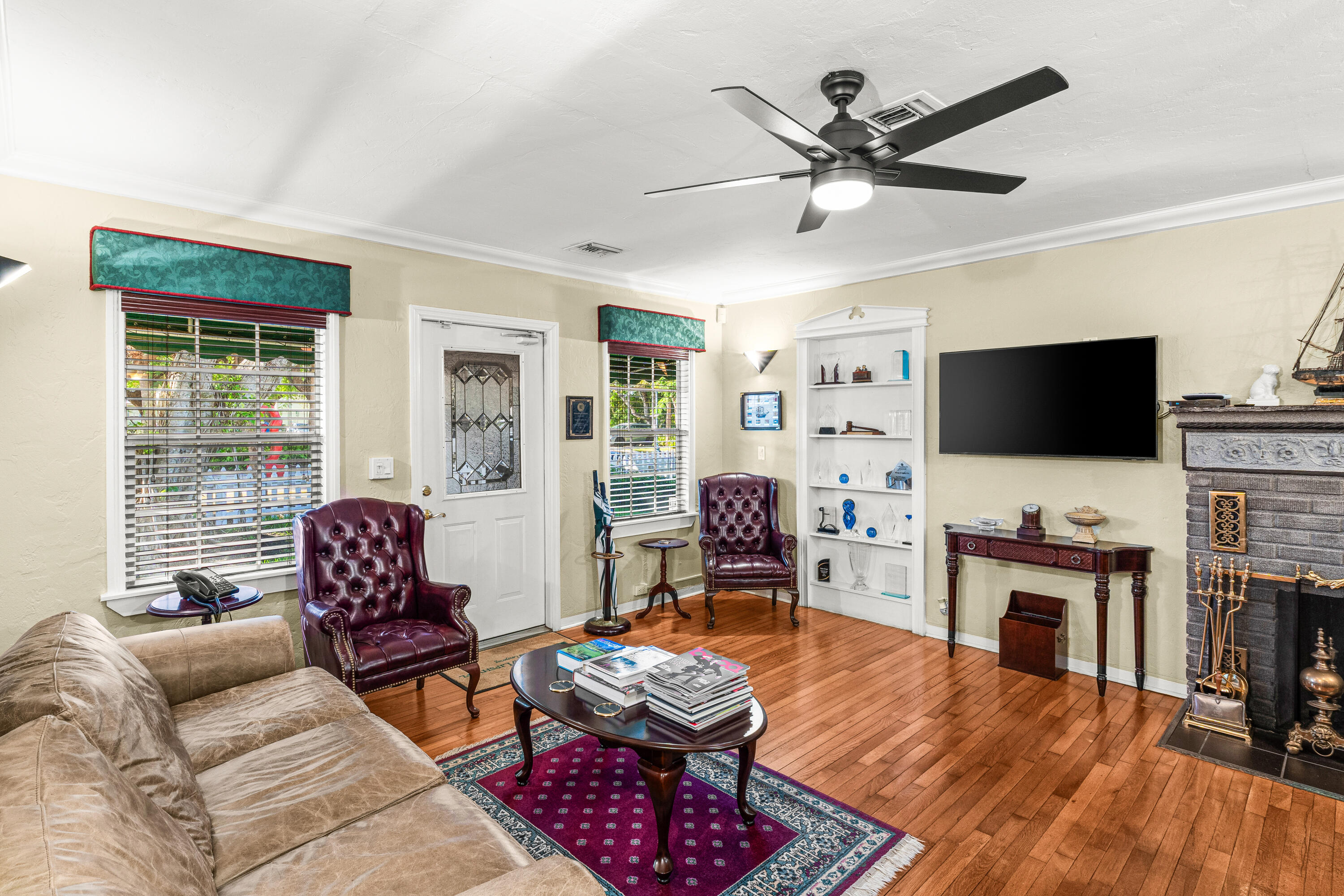 BANKER'S ROW AT OSSHAD - Residential