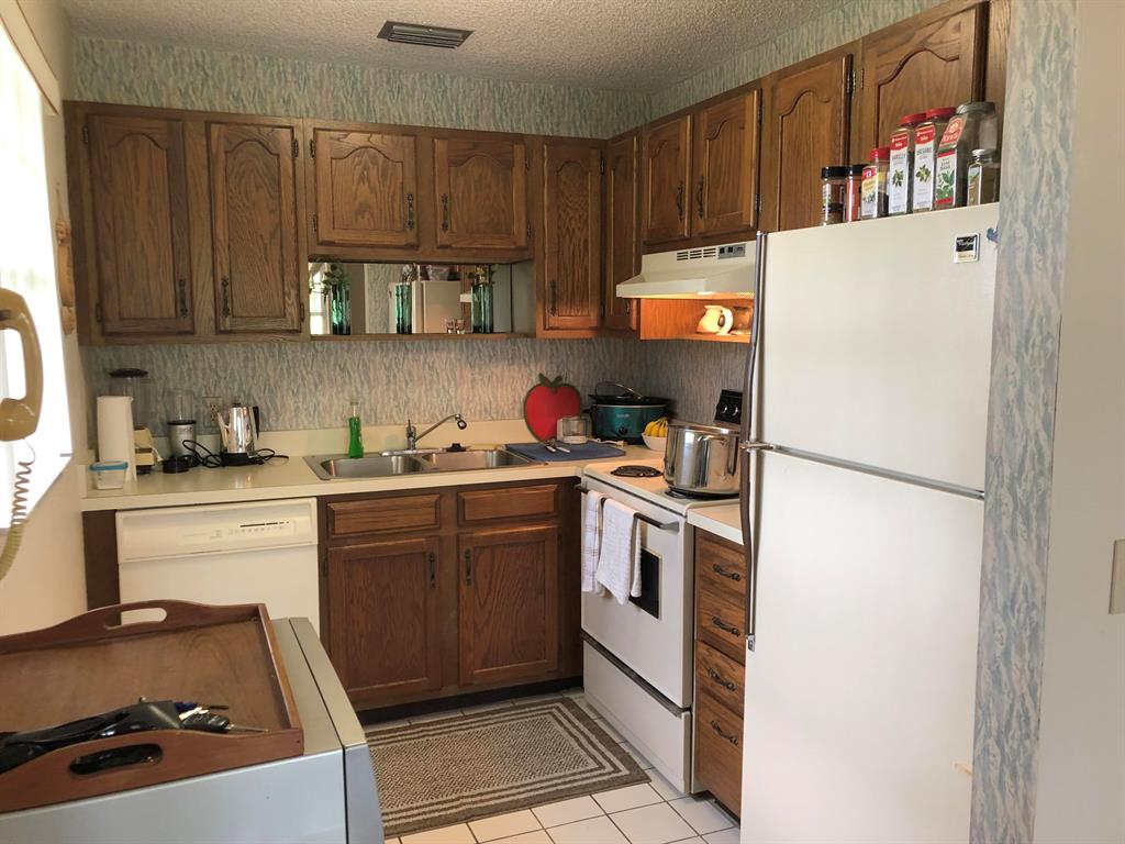 VISTA ST LUCIE BUILDINGS - Residential