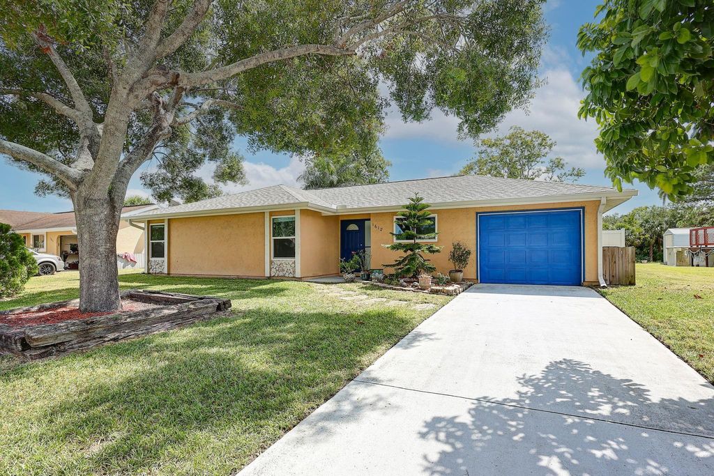 Photo of 1612 SE Cascella Court, Port Saint Lucie, FL 34952 (MLS # F10527295)