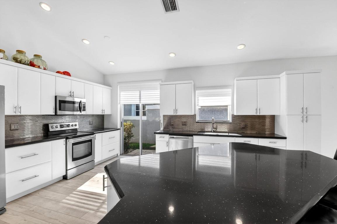 HAMPTON FAIRWAYS 3 - Residential