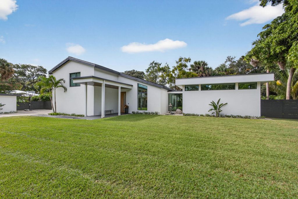 Photo of 13071 Flamingo Terrace, Palm Beach Gardens, FL 33410 (MLS # R11167672)