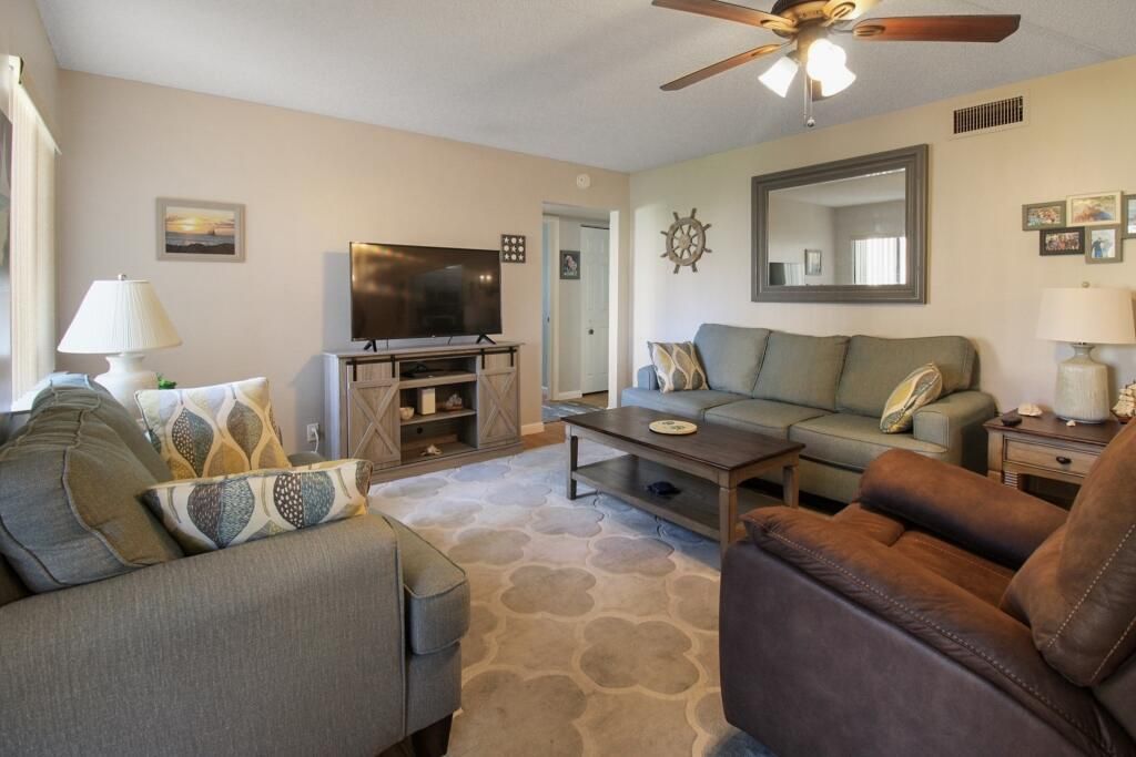 Photo of 407 Pine Glen Lane #C-1, Greenacres, FL 33463 (MLS # B26010610)